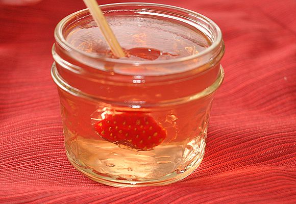 [Image: 2013-02-01-snow-globes-7-580x400.jpg]