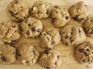 Cách làm bánh quy chocolae chip cookies đơn giản