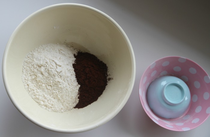 [Image: bánh_brownie_2.jpg]