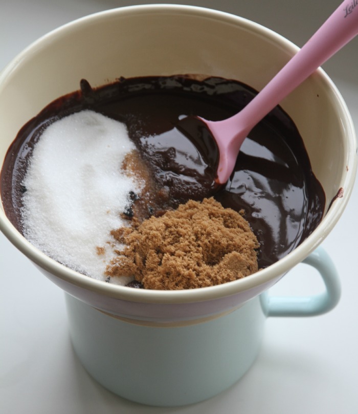 [Image: bánh_brownie_4.jpg]