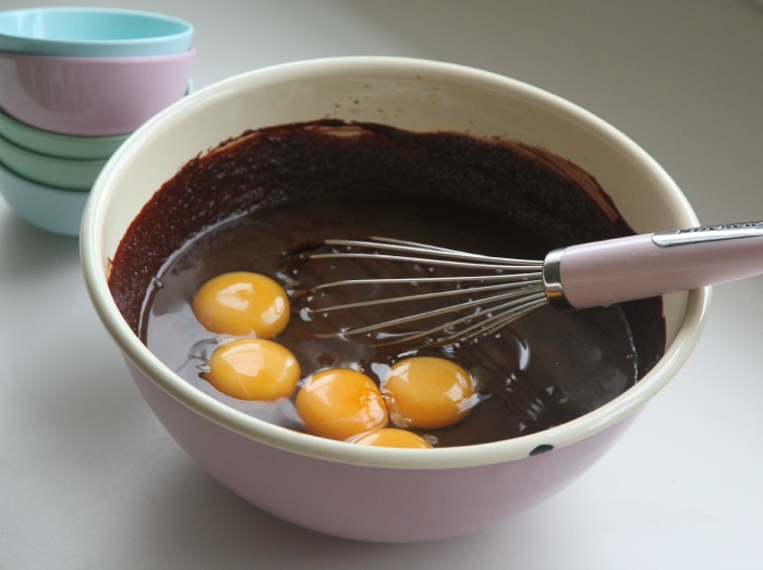 [Image: bánh_brownie_5.jpg]