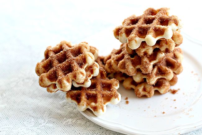 Bánh Waffle bơ sữa, mềm xốp thơm ngon. - GATO Baking Space